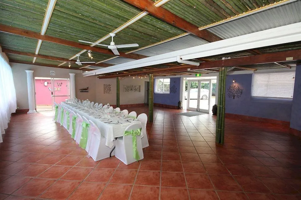 Beerwah Hideaway Motel Bed & Breakfast