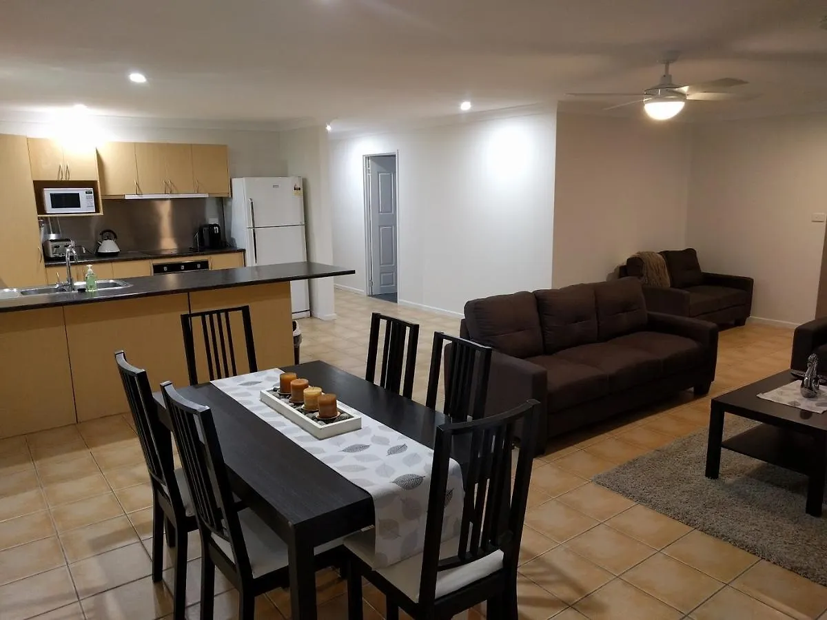 Beerwah Hideaway Motel 4*,